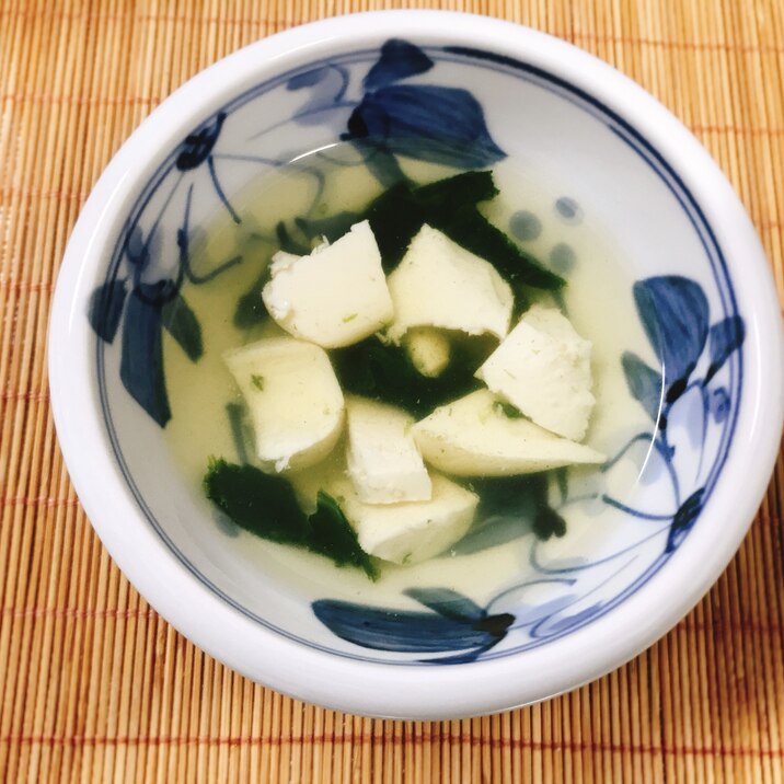 【離乳食後期】豆腐とほうれん草のすまし汁